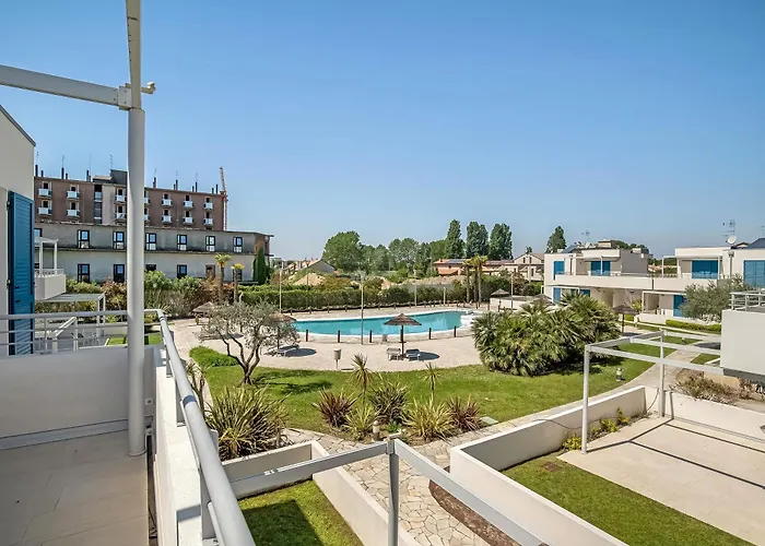 Daire Blu Village *