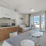 Lägenhet Blu Village Lido di Jesolo